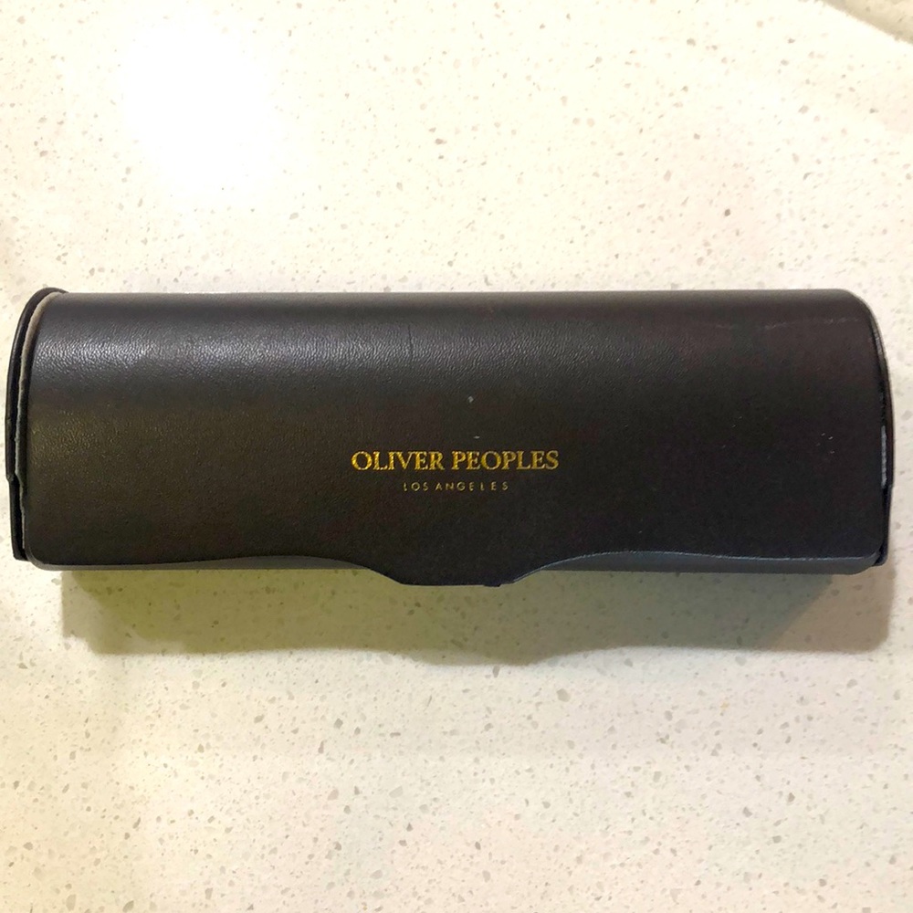 Oliver peoples sunglasses case in brown color
